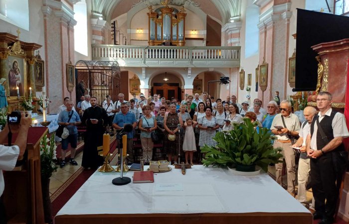 Gyalogos zarándoklat Osliba