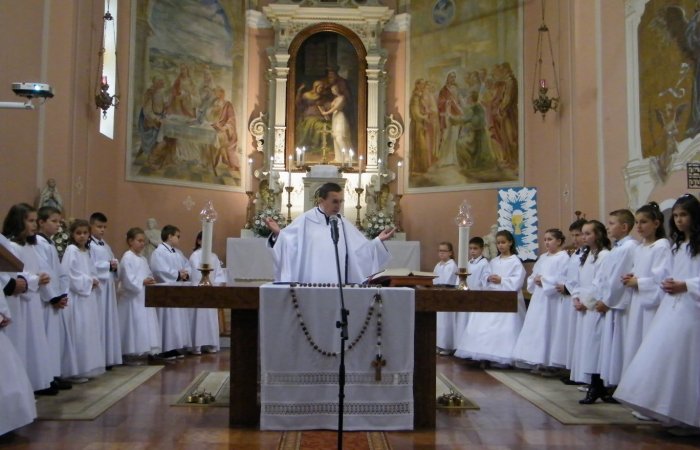 Jézus Krisztus asztalközösségébe nyertek felvételt