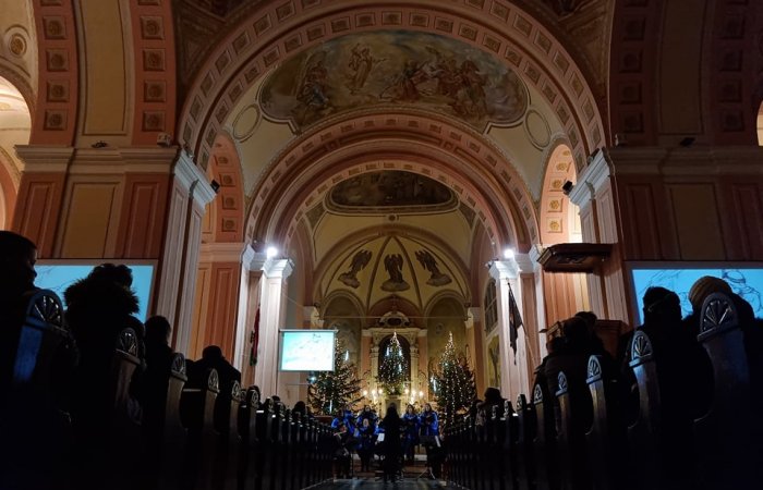 Karácsonyköszöntő a Szent Anna-templomban