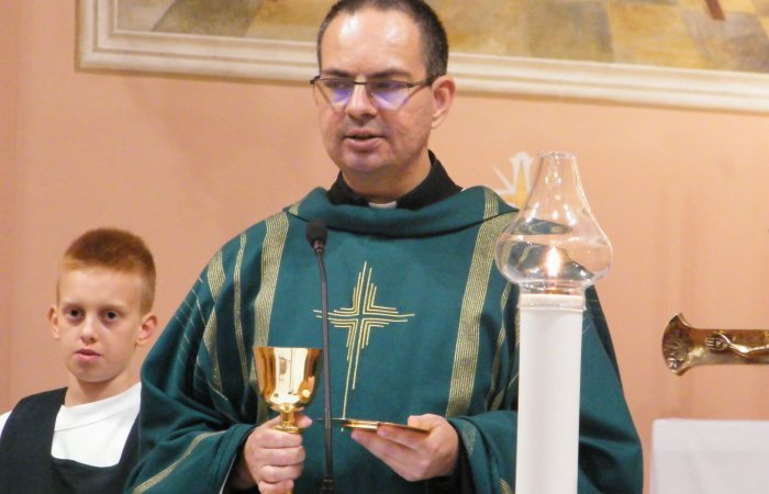 A kapuvári hívek elköszöntek volt káplánjuktól