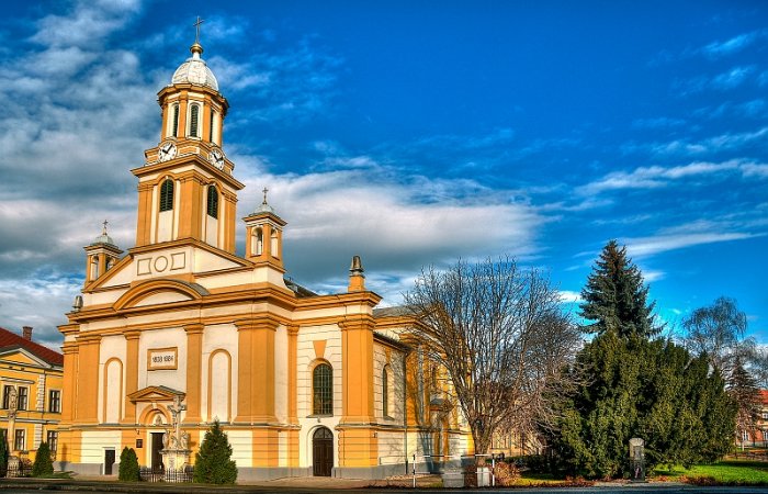 A felújított Szent Pál misézőhely és a 135 éves Szent Anna-templom megáldása