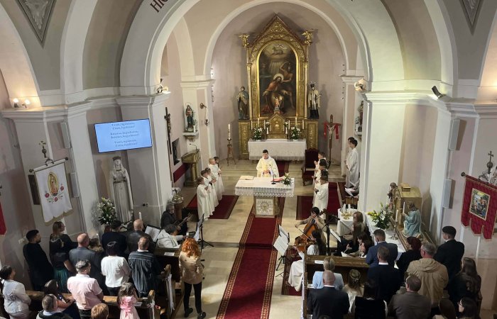 Elsőáldozás a vitnyédi templomban - 2026. 04. 26.