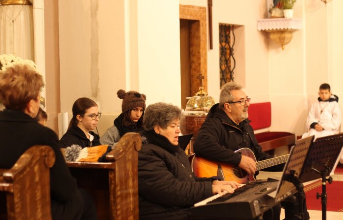 Gitáros mise Vitnyéden, Krisztus király ünnepén