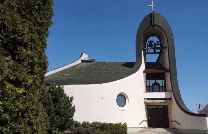 Megkezdődött a Házhelyi templom felújítása