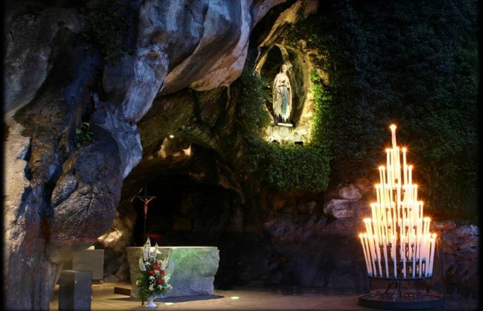 Szűz Mária lourdes-i jelenése – A betegek világnapja